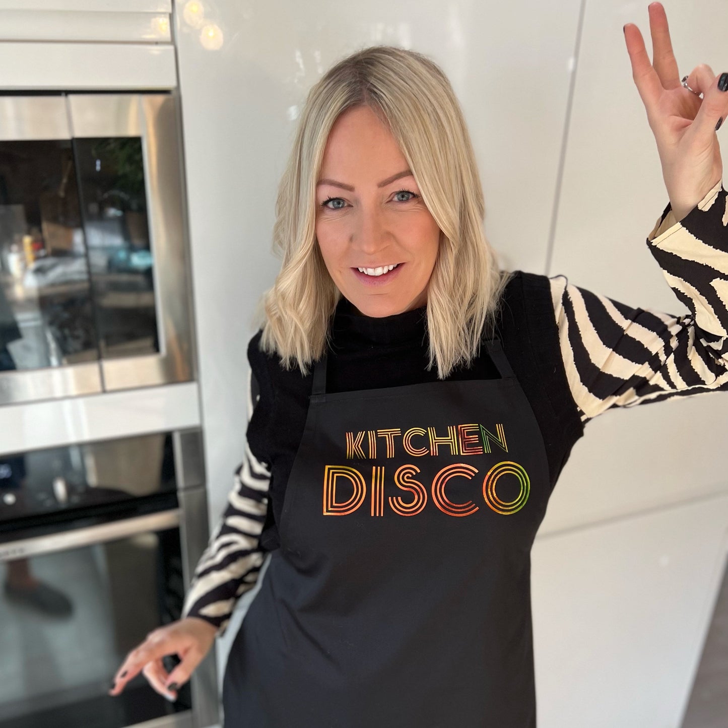 Kitchen Disco Apron | Kitchen Disco gift | Kitchen Disco | Novelty Gift | Slogan Apron